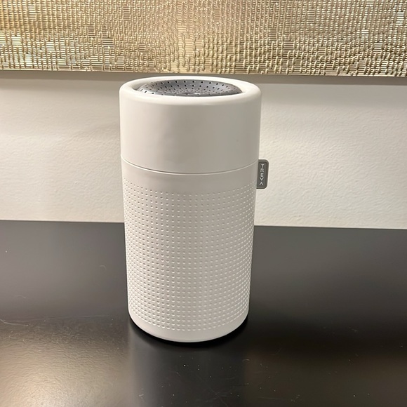 Treva Rechargeable Cool Mist Personal Humidifier - Picture 9 of 14